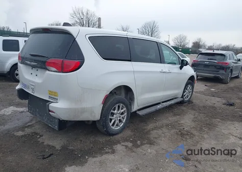2023 Chrysler Voyager Lx из США, поврежденный, VIN 2C4RC1CG2PR617123